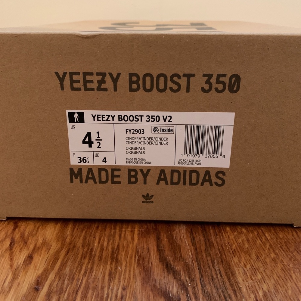 Adidas Yeezy Boost 350 v2 Cinder 4.5 - Picture 11 of 12